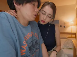 [Tiểu Bảo tìm hoa] Dẫn anh đi tìm một cô gái ngoại vi vào đêm khuya, một cô gái mảnh khảnh mặc váy dài màu đen, ngồi xổm trên ghế sofa để quan hệ bằng miệng, tự mình cưỡi lên và nhấc mông lên để tiến vào từ phía sau...