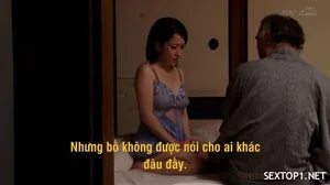 Bí mật hẹn hò với... con trai